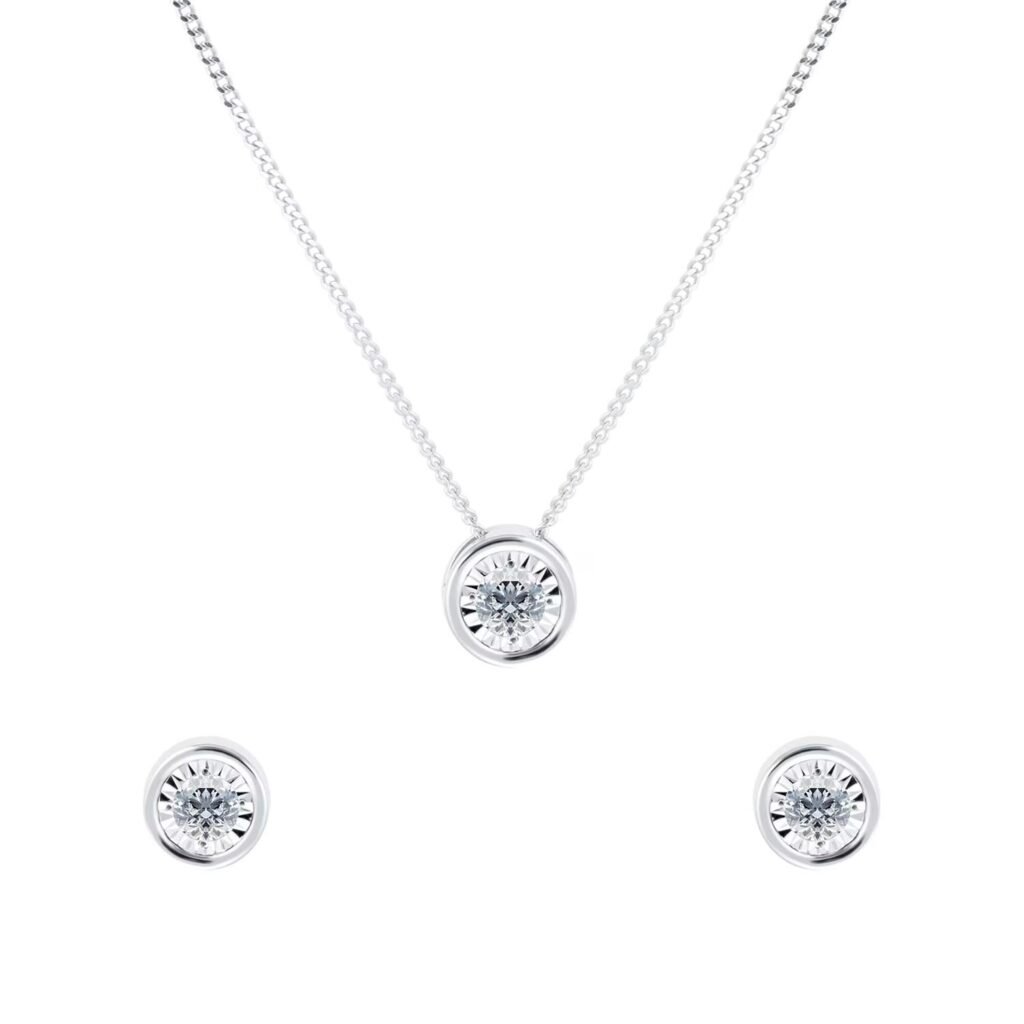 9ct White Gold 0.20cttw Diamond Illusion Jewellery Set