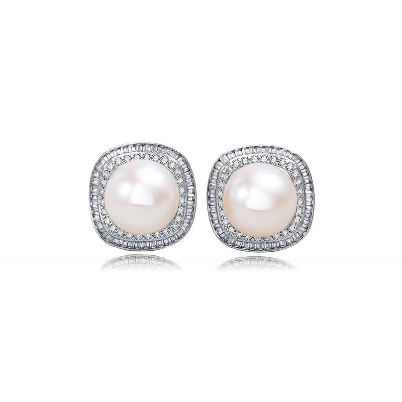 Pearl-shaped zircon earrings